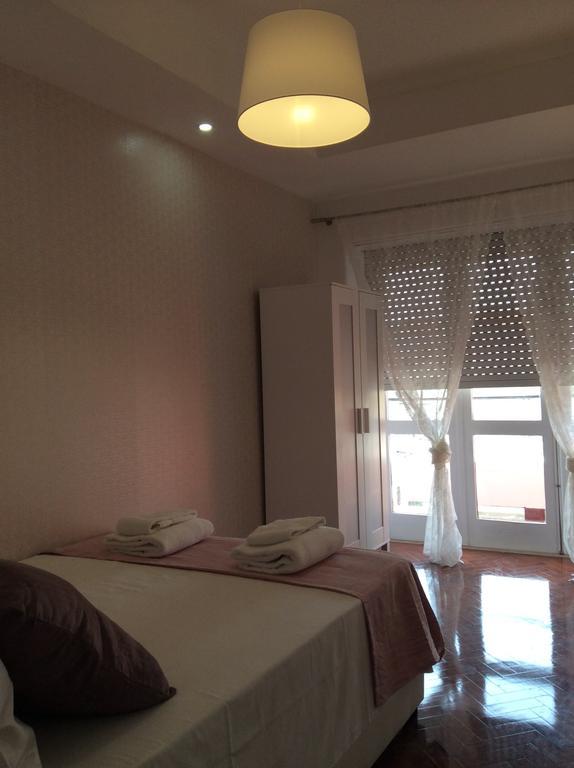 4U Lisbon IV Guesthouse Airport Eksteriør bilde